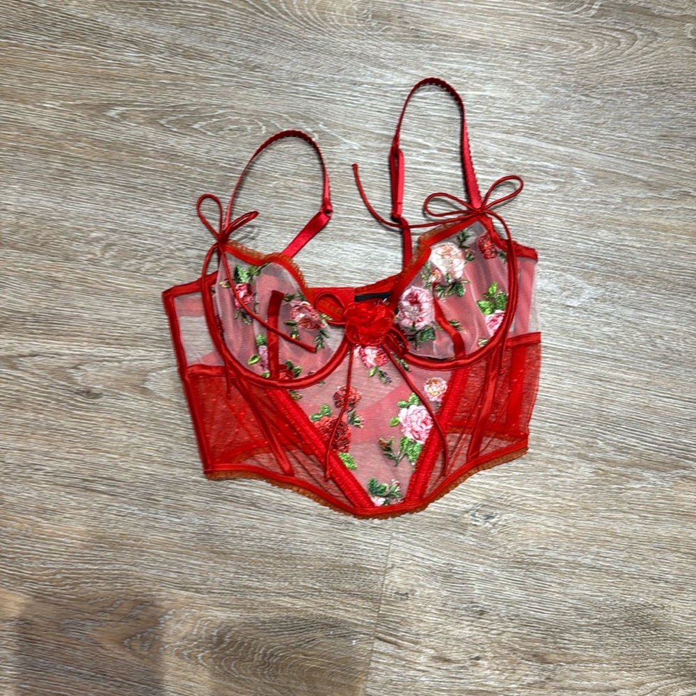 Bustier with roses & bows